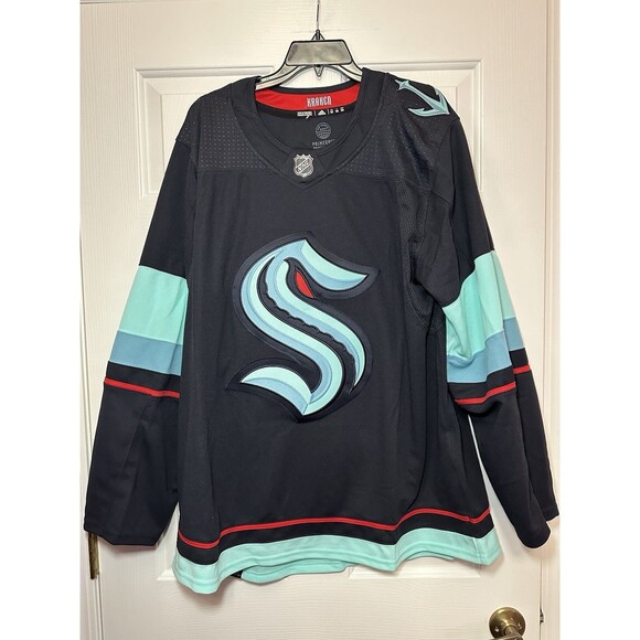 Size 56 Adidas NHL Seattle Kraken Authentic Home Hockey Jersey Navy Blue GT5622 - Picture 1 of 3